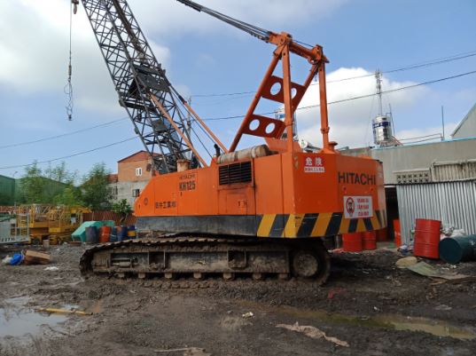 Cẩu bánh xích Hitachi KH125-3